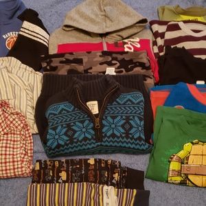 Gently loved size 3T clothes lot